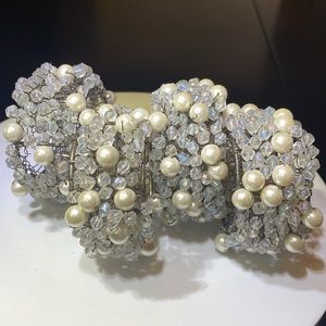 Vintage Pier 1 Handcrafted Faux pear and beaded, wired on Metal Napkin Rings, 4